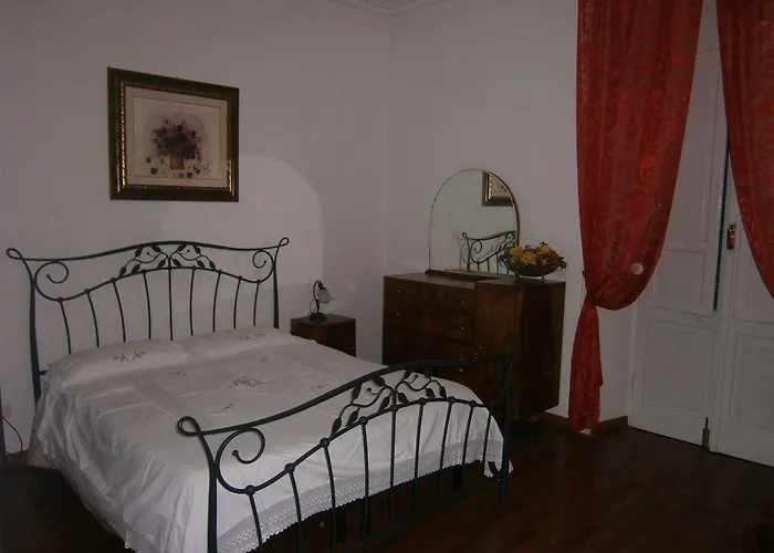 Lucky House Hotel